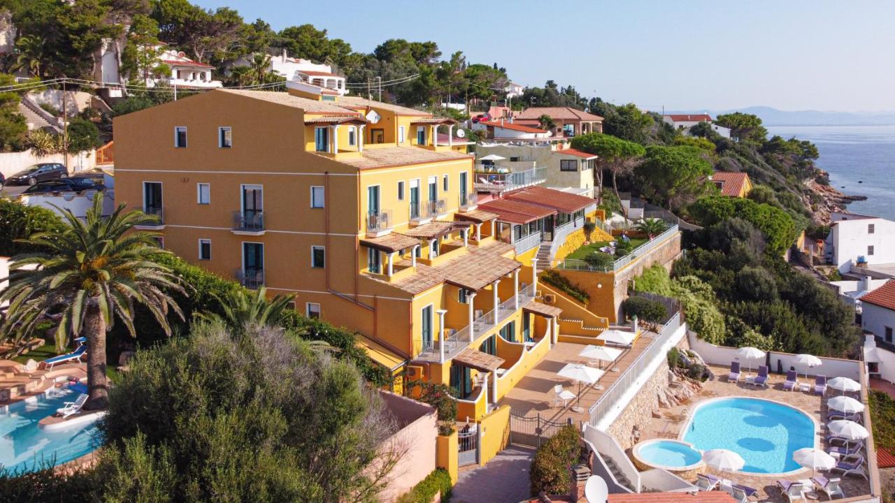 Lu' Hotel Maladroxia SantʼAntìoco Dış mekan fotoğraf